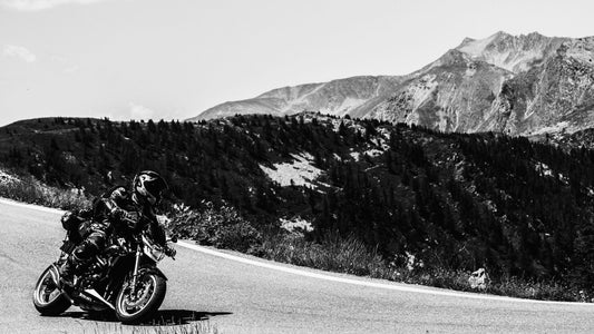 5 Essential Things to Know About Motorcycle Travel