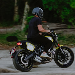 Daytona Retro Full Face Motorcycle Helmet - Dull Black with White Racer Graphic