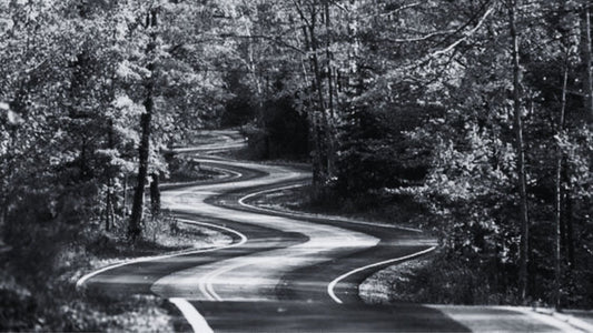 The Ultimate Guide to Riding the Tail of the Dragon: Tennessee to North Carolina