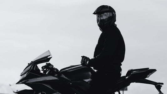 Essential Gear Every Motorcycle Rider Should Have: Safety Meets Style