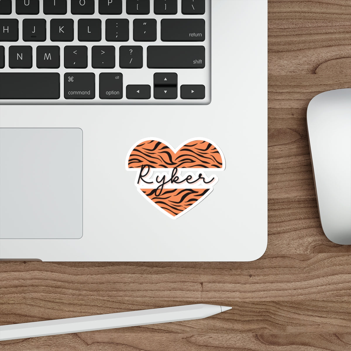 Can-Am Ryker Love Heart Kiss-Cut Vinyl Decal